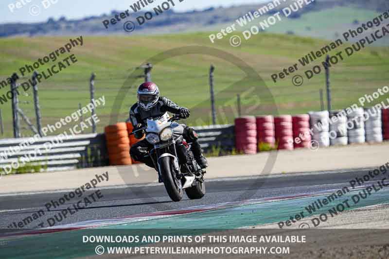 Circuito de Navarra;Spain;event digital images;motorbikes;no limits;peter wileman photography;trackday;trackday digital images